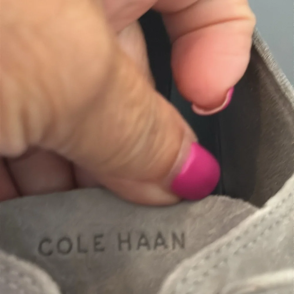 Cole Haan women’s size 11 Gray‎ Suede Oxford Shoes